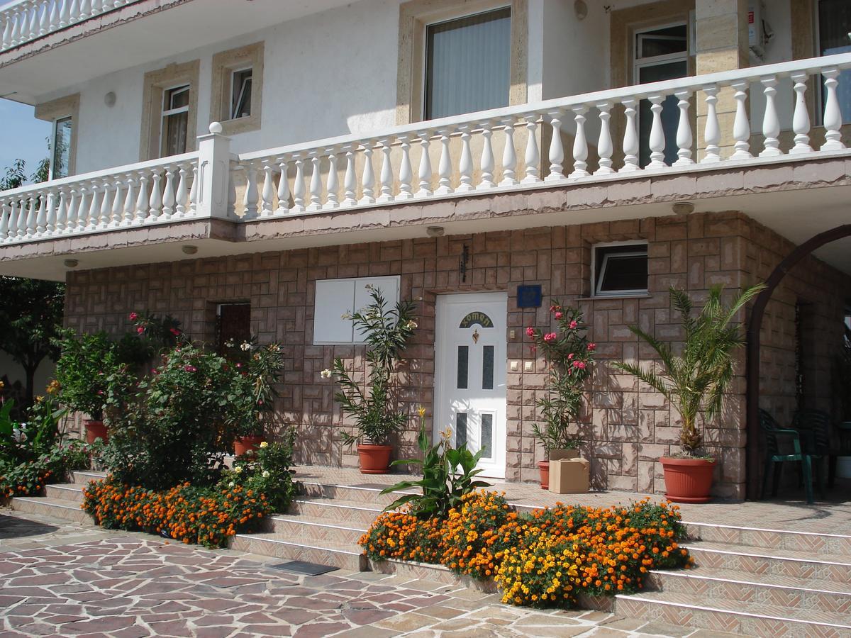Family Hotel Zhelkovi - Olympia Kharmanli Exterior photo